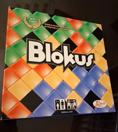 Blokus   Plateau carré de 200 cases  Jeu complet, View more