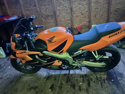 cbr600 f4 2000 the bike does not start something is wrong with the engine but everything else on the...