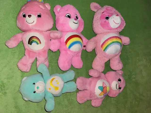CARE BEARS BUNDLE $10 EACH FIRM OR ALL FOR $35 FIRM PICK UP ONLY in Toys & Games in London - Image 3