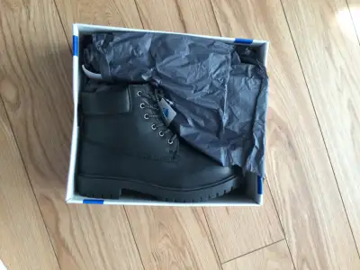 **REDUCED ** Boots Brand New, View more