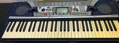Yamaha Keyboard PSR-282, View more