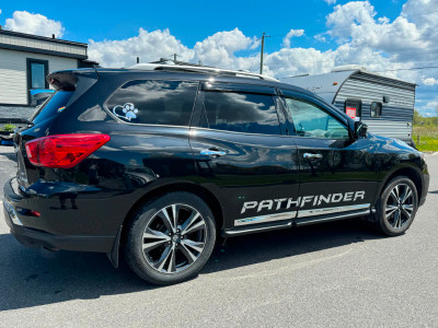Nissan Pathfinder Platinum 2020 4x4 à 7 passagers