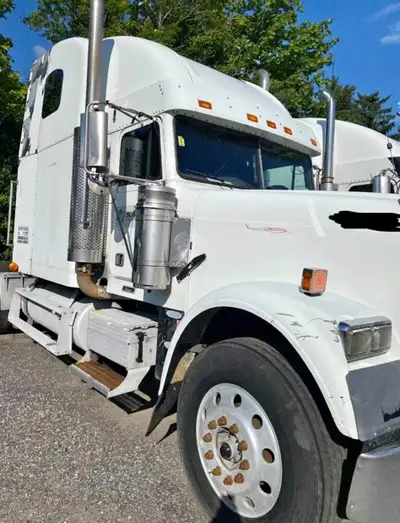 - Detroit 430-475 - EATON transmission 13 speed - Used 1.3km after rebuilt - Fully maintained - good...
