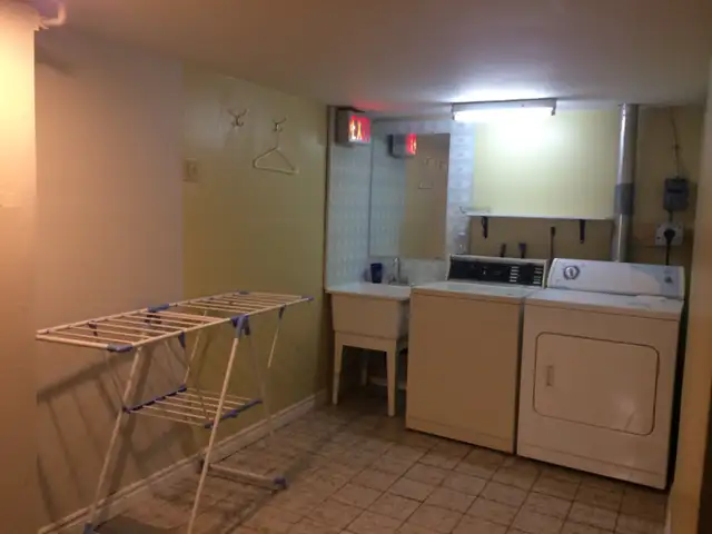 Waterloo Student Rooms Rental in Room Rentals & Roommates in Kitchener / Waterloo - Image 9