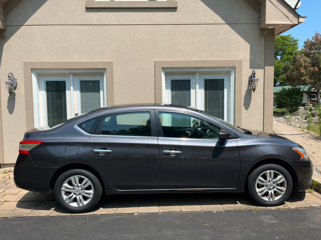 2014 Nissan Sentra- mint condition  in Cars & Trucks in Oakville / Halton Region - Image 4