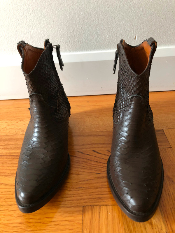 Santiags Femme Massimo Dutti pointure 38 / 7,5 dans Femmes - Chaussures  à Longueuil/Rive Sud - Image 2