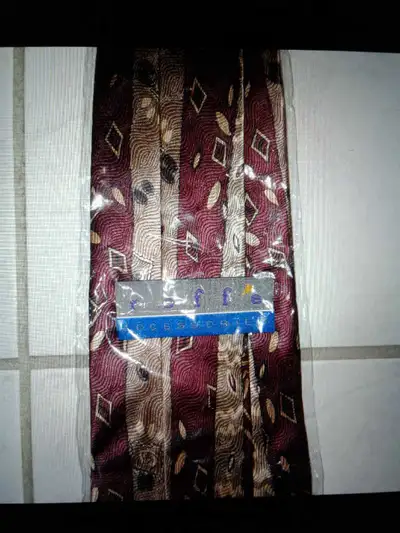 Brand new tie (formal / business attire) - $10 or trade , View more