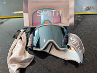 Smith Squad XL snowboard goggles with extra lens