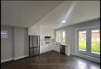 ✨ RENTAL ALERT: Spacious Ground Floor Studio Walkout ✨ Pharmacy Ave & St. Clair East Looking for a c...