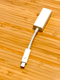 Apple Thunderbolt 2 to Gigabit Ethernet Adapter, A1433