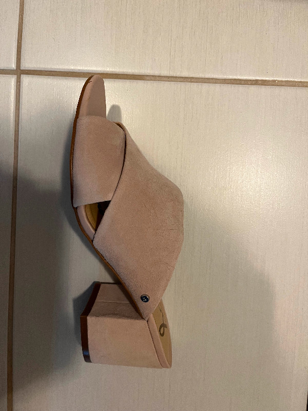 Sam Edelman women’s slip on shoes in Women's - Shoes in Hamilton - Image 3
