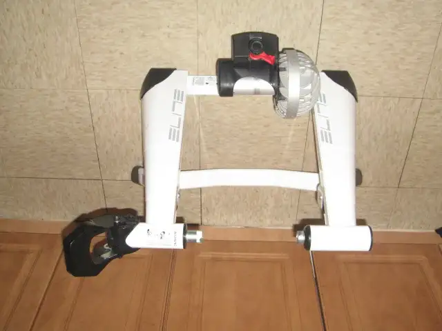 Elite Crono Magnetic Drive Bike Trainer Made In Italy in Clothing, Shoes & Accessories in Ottawa - Image 4