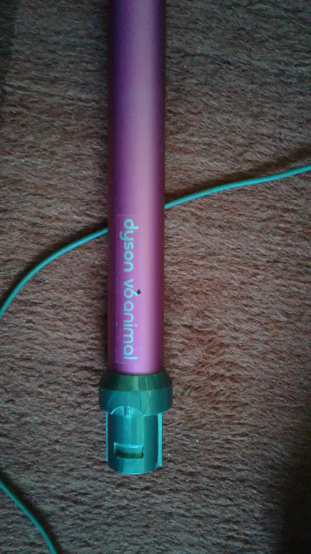 DYSON CORDLESS VACUUM CLEANER in Vacuums in City of Toronto - Image 8
