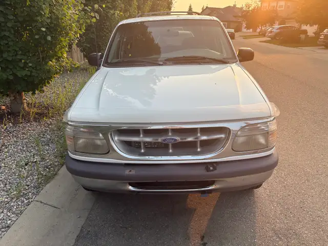 1997 Ford Explorer 524412476479262721