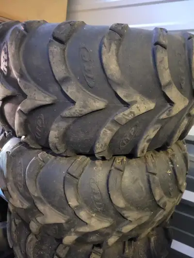 1986 Honda 250/ 350 part list below 250 trx fourtrax -rear axle -wiring harness -cylinder (jug) -cyl...