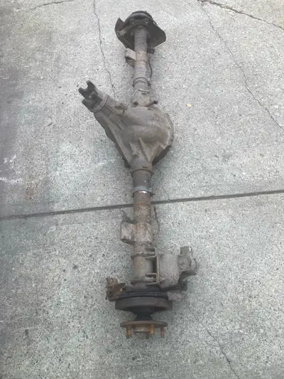 Rear differential, as pictured. Leave number for fast response.