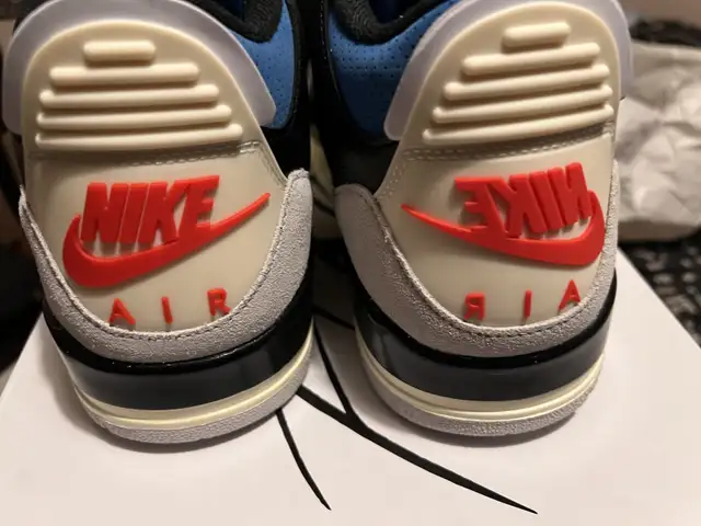 Jordan 3 Rare Air - Size 10.5 in Men's Shoes in City of Toronto - Image 3