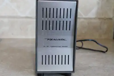 REALISTIC SP-150 EXTENSION SPEAKER FOR CB/HAM/ SHORTWAVE RADIO.........WORKS GREAT!.........HAS A 1/...