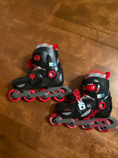Patins à roues alignées comfortables et réglables sur 3 tailles 32-34. Marque Oxelo - Decatlon. Très...
