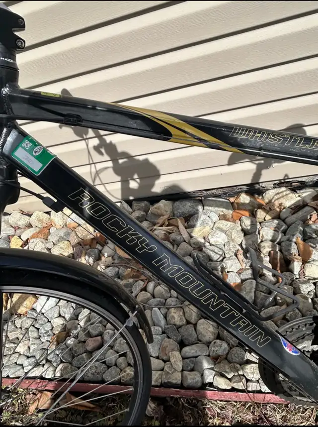 ROCKY MOUNTAIN BIKE, MOVING SALE vente de déménagement in Road in Lanaudière - Image 4