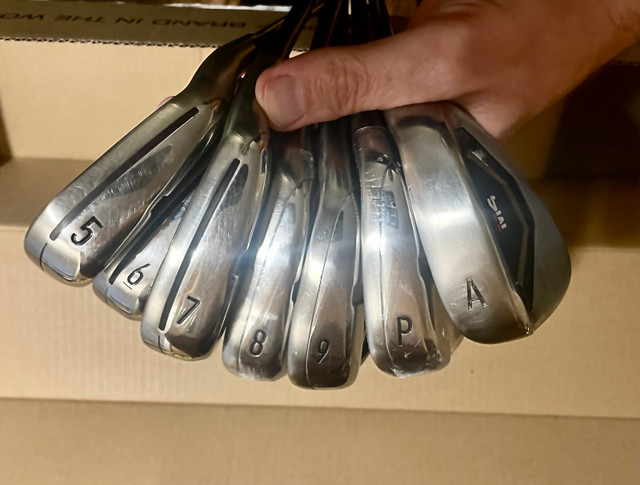 TaylorMade M4 graphite iron set (New!) in Golf in City of Halifax - Image 3