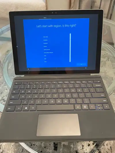 Surface Pro (i7 / 512GB SSD / 16GB RAM), View more