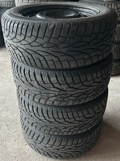 Off a Ford Escape Size: 235/55R17 Center Bore: 63.4 mm Bolt Pattern: 5x108 $500