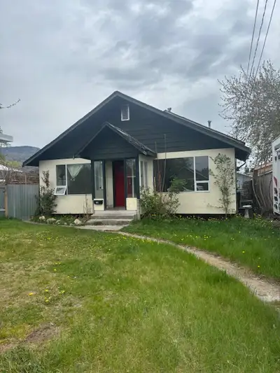 346 Penticton Ave Penticton house for rent. Great neighborhood, nearby shopping, schools and bus ser...