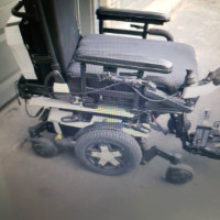 Wheel chair.  Quantum 3. With lift function.