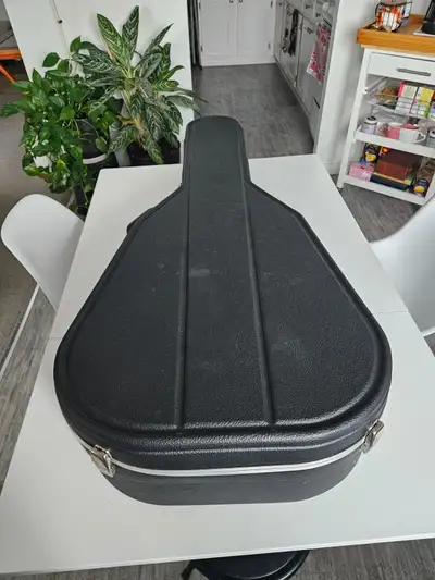 Hiscox guitar case, View more