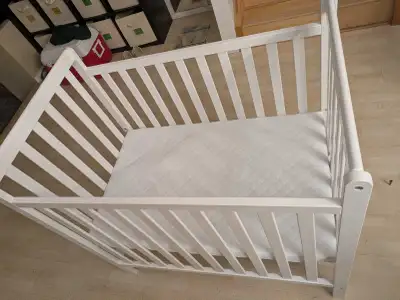 Almost New Delta Children Solid Wood Crib Baby Bed  Excellent, View more