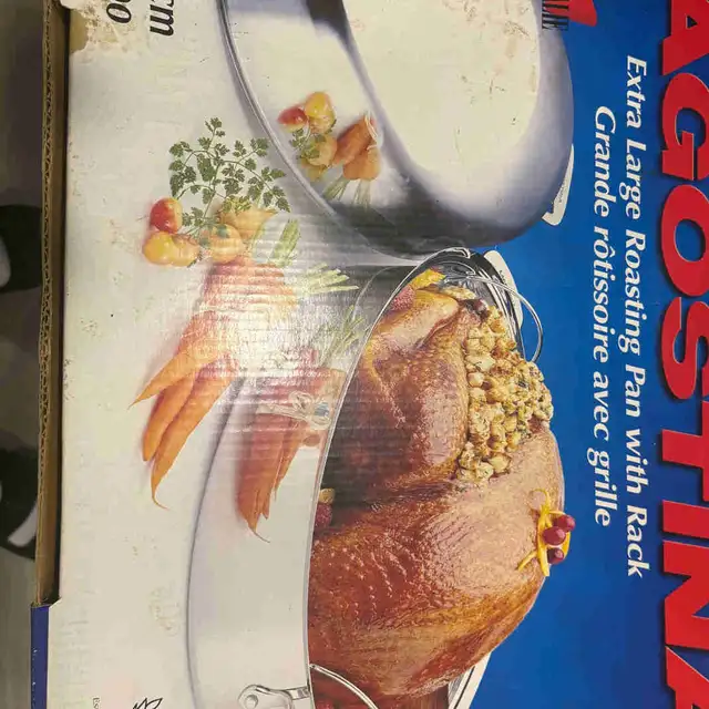 Extra large roasting Pan with rack  in Kitchen & Dining Wares in Oshawa / Durham Region - Image 2