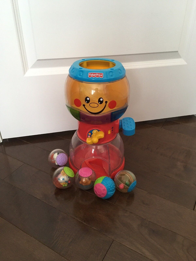 Machine à boule pour enfant Fisher Price dans Jouets et jeux  à Ville de Québec