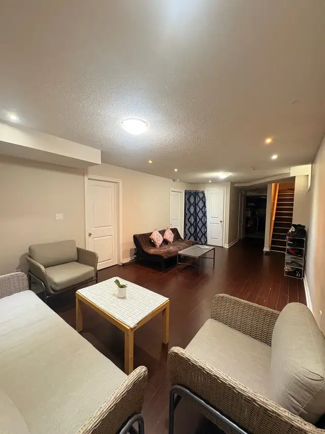 one shared bedroom in two bedroom basement in Room Rentals & Roommates in Mississauga / Peel Region - Image 3