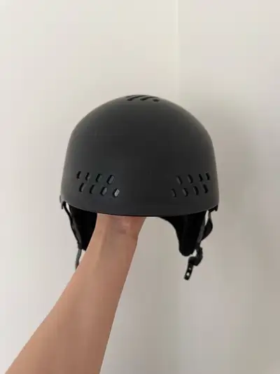 Ski/Snowboard Helmet – Size S, View more