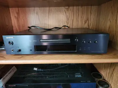 Onkyo VLSC CD Player C-7030 Manufactured Feb 2018 Serial 1013DC382102253560 Sherwood AM/FM Stereo Re...