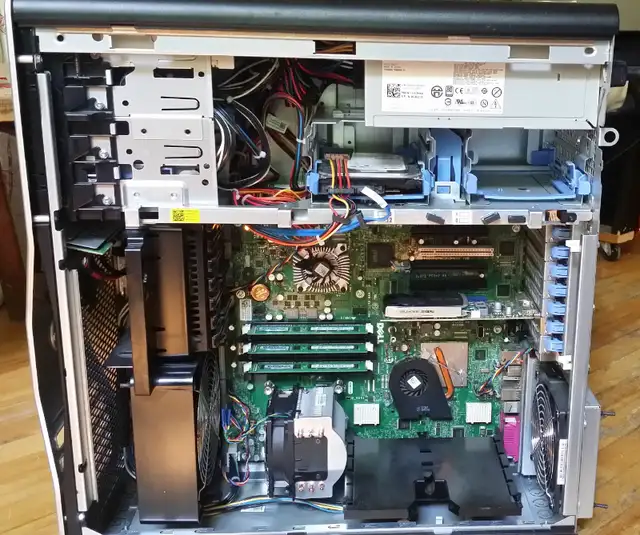 T7500 server/workstation/computer  - Sell/xchange in Desktop Computers in City of Montréal - Image 3