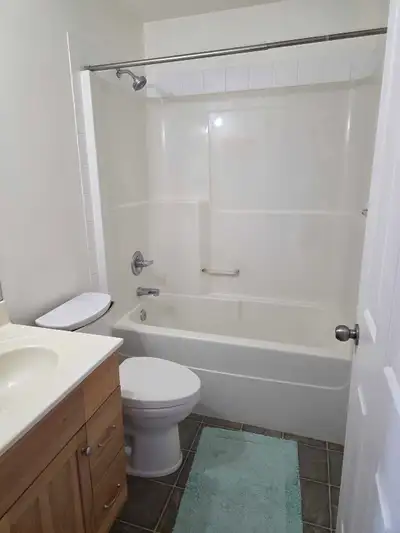 Available Immediately | Ideal for Families or Roommates Well-maintained and move-in ready single-fam...