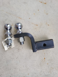 Trailer Hitch Ball Mount, with extra ball. Capacity 3500 lbs