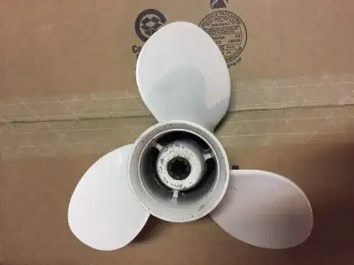 Yamaha Aluminum 3 blade Prop 9.3/4"Dia 11"pitch$90.00 OBO,Add Removed When Sold