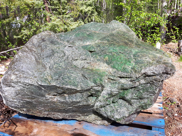 B.C. JADE BOULDER in Other in Whitehorse - Image 3