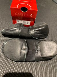 Capezio Jazz shoes 5M 