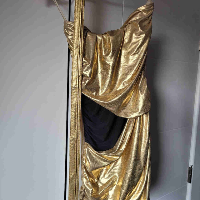 Ladies Gold & Black Strapless Mini Dress with Gold Belt  in Women's - Dresses & Skirts in Edmonton