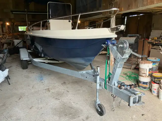 2002 19’ -  Center console w/90Hp in Powerboats & Motorboats in Barrie - Image 4