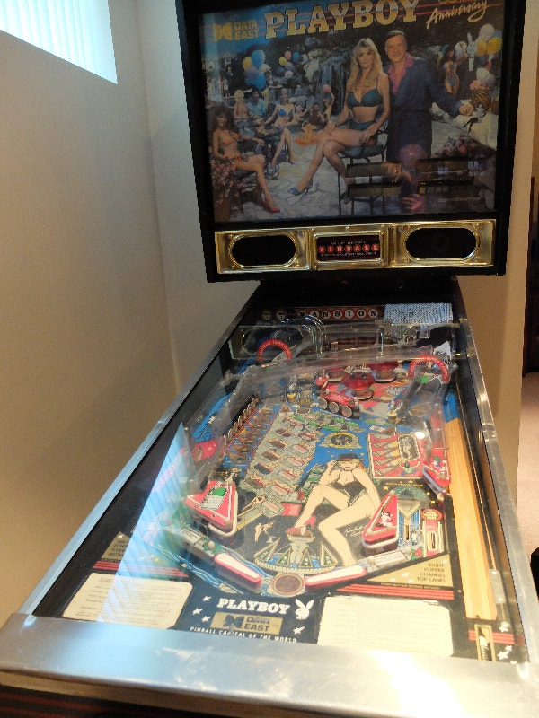 MACHINE PINBALL PLAYBOY 35IEME ANNIVERSAIRE Jouets et jeux Laval