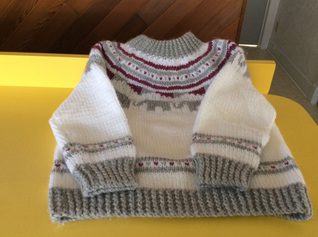 Chandail en laine pour enfants dans Enfants et jeunesse  à Lac-Saint-Jean - Image 2
