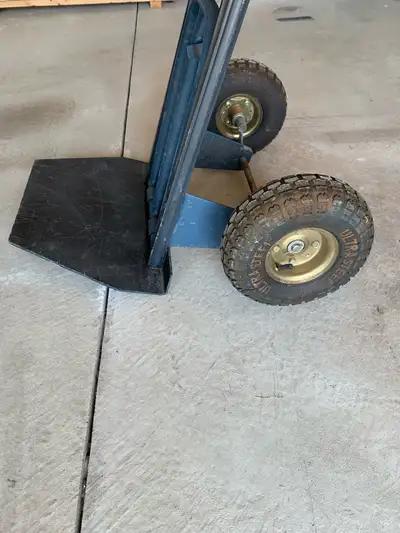 Industrial grade steel dolly with pneumatic tires