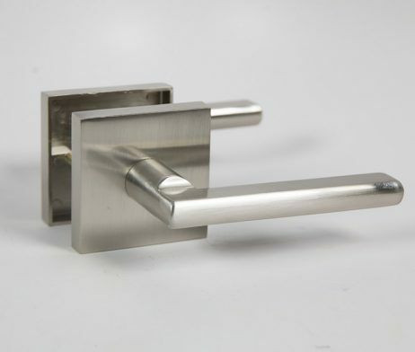 HALIFAX Interior Door Square Handle Lever Knob Lock Set in Hardware, Nails & Screws in City of Toronto - Image 4
