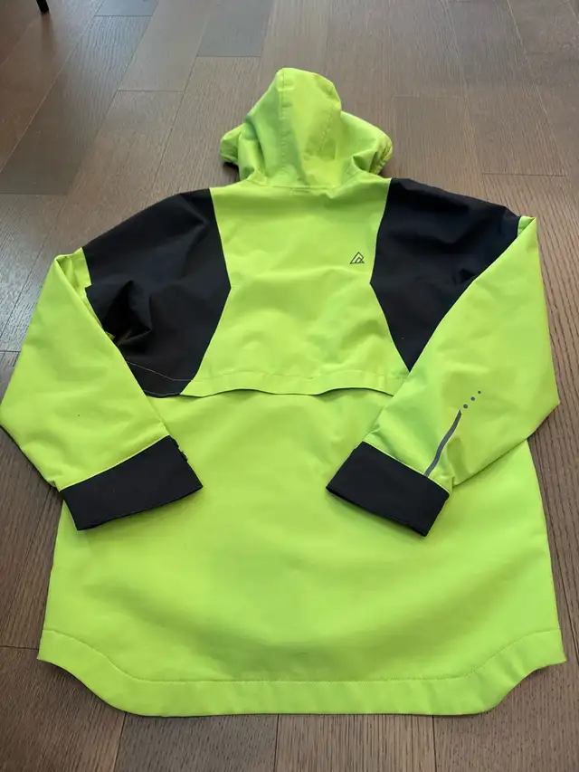 Youth size M Ripzone waterproof Rain Coat in Kids & Youth in St. Albert - Image 4