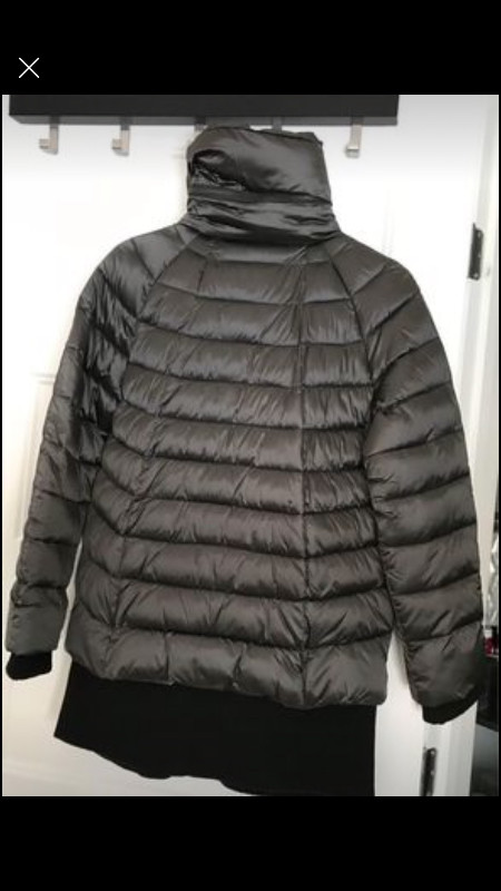 Manteau hiver Femme dans Femmes - Hauts et vêtements d'extérieur  à Granby - Image 2